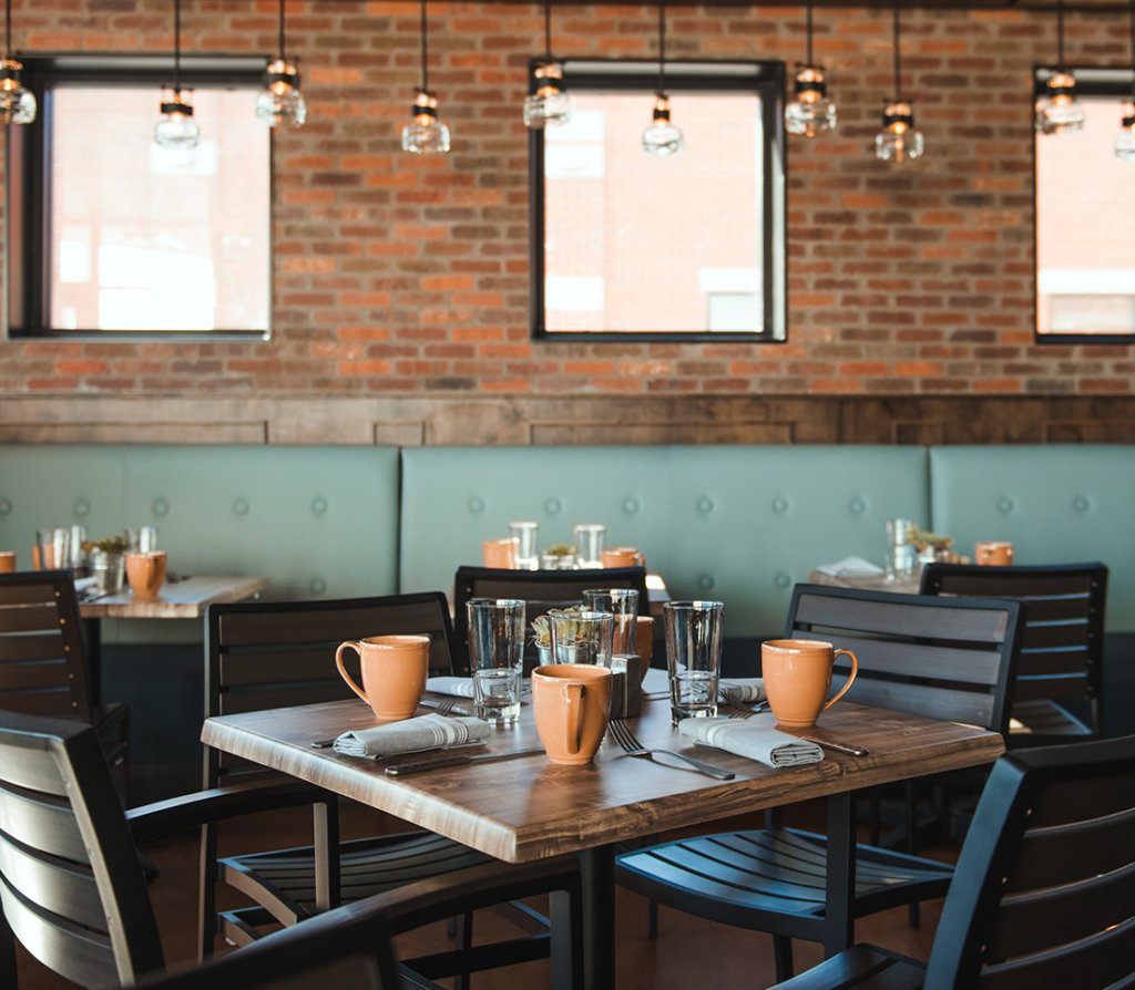 cafe-table-setting-ginger-and-baker